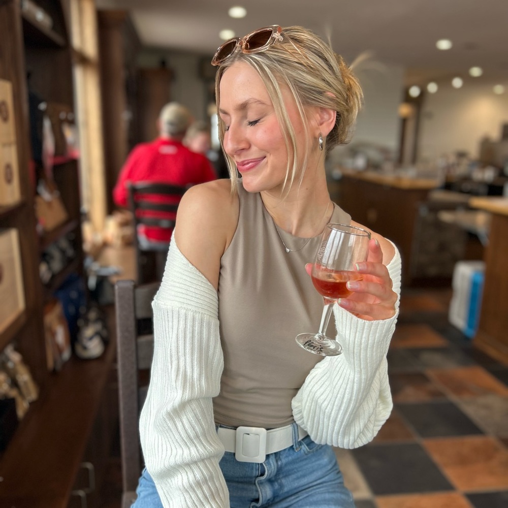 Meet your Posher, Julia